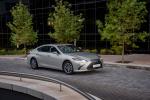 Lexus ES300h 2018 года (ZA)